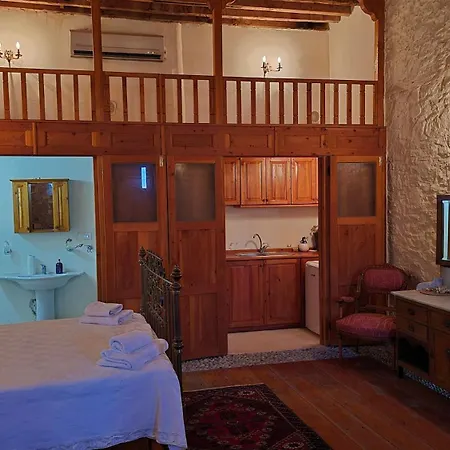 Alamango Evi Датча